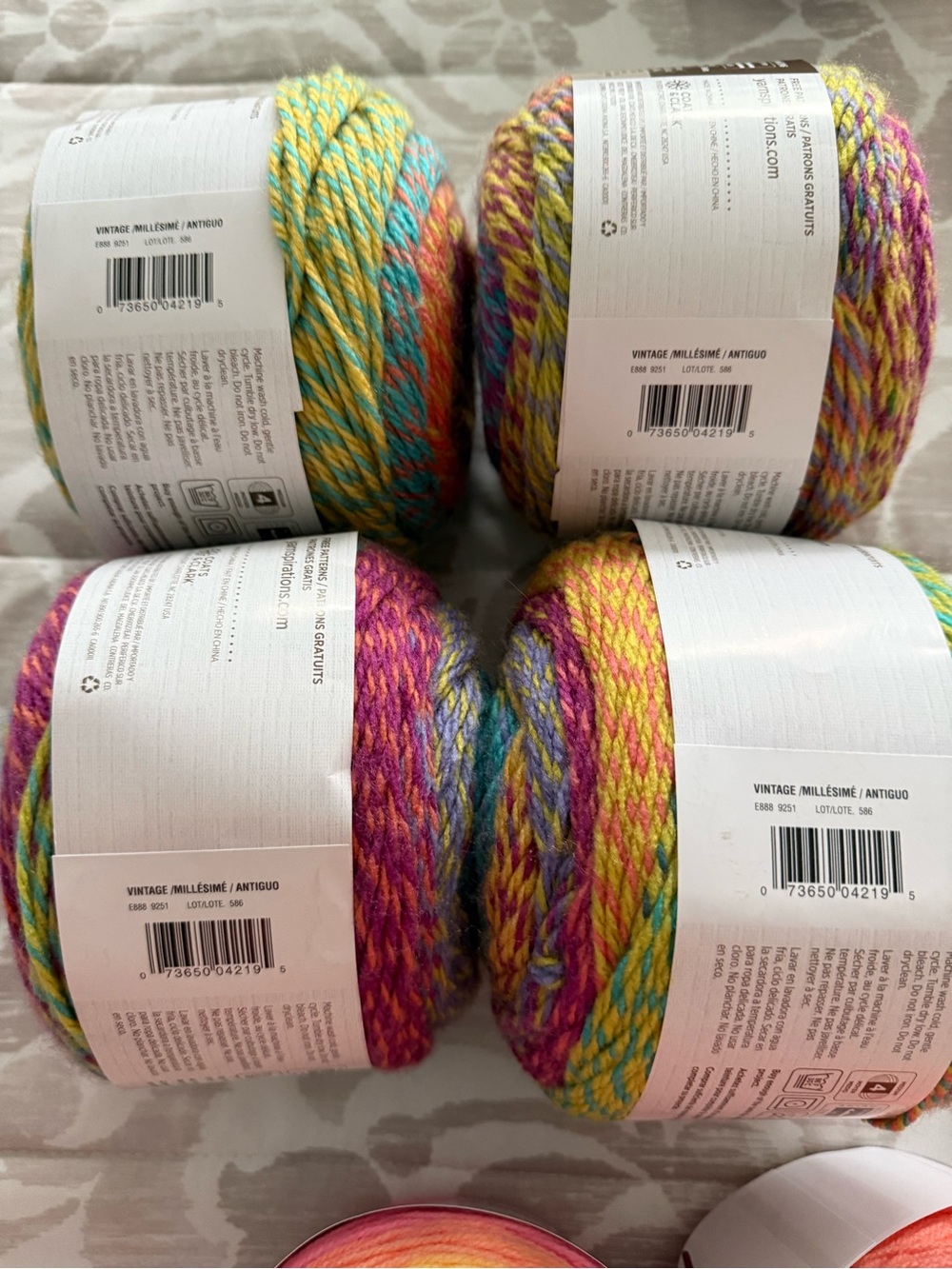 Red Heart Roll With It Tweed Yarn – Vintage #9251 – 4 Skein Lot – DISCONTINUED - Picture 3 of 5